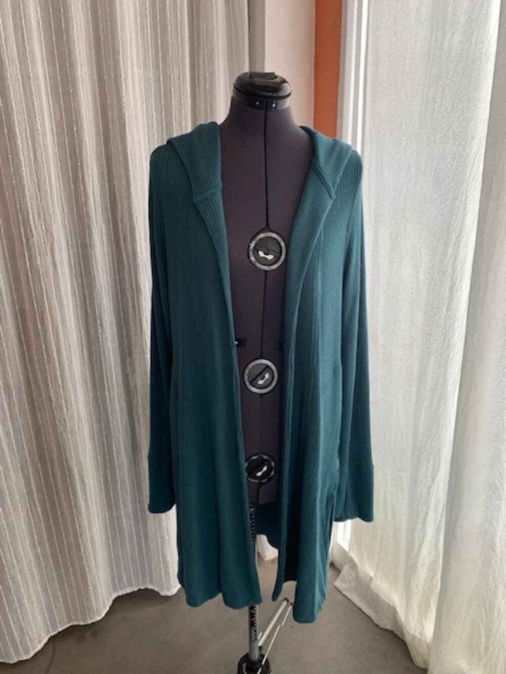 Cozy Athelta Harmony Wrap, Dark Vista Teal, Medium, Like New